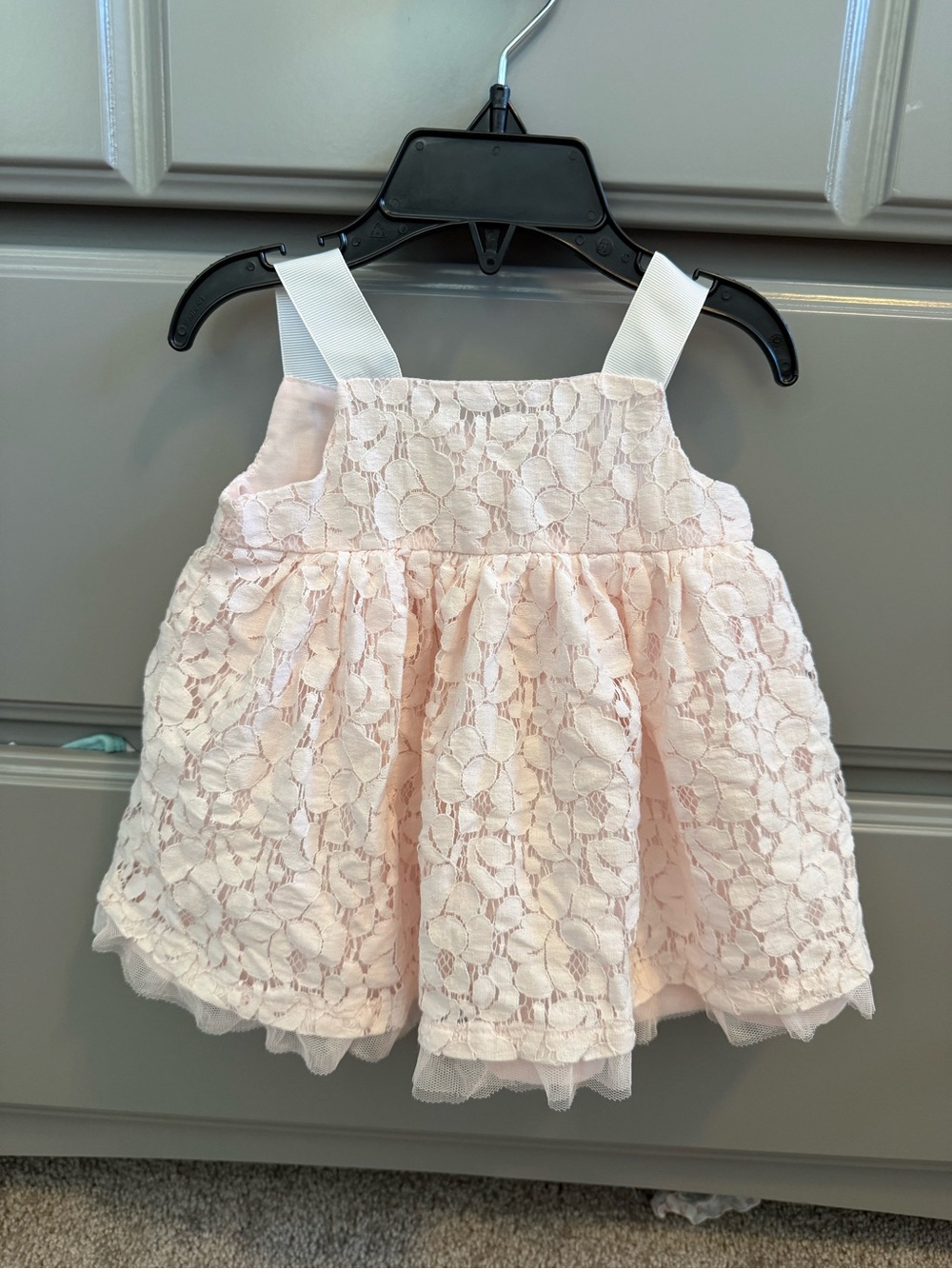 Light pink baby girls lace dress 6-9m
